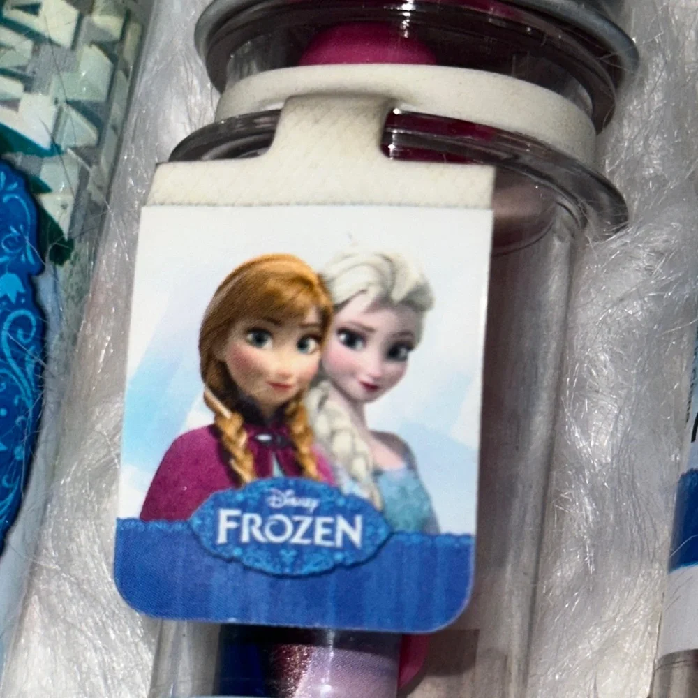 Disney Frozen Scented Pencil & Pen Set Scentco Sven Cola